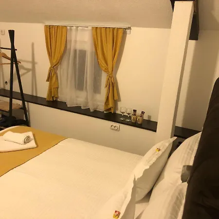 Attico Apartment Kragujevac