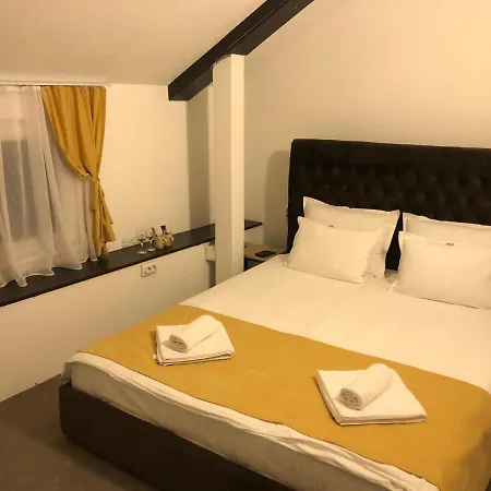 Attico Apartment Kragujevac